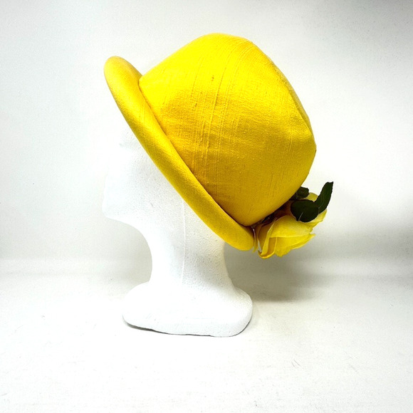 Vintage Miss Alice Bowler Hat Yellow Silk with Flower Embellishment - Picture 4 of 10